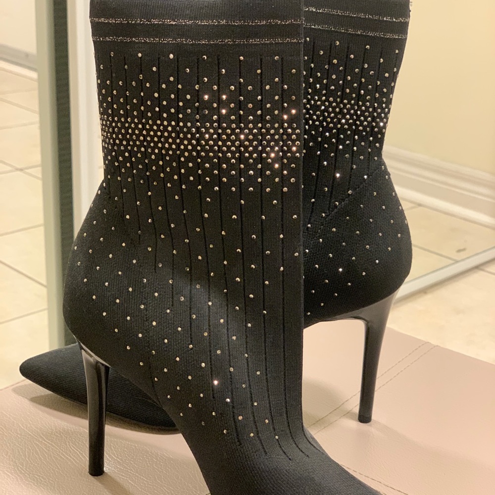 Jessica Simpson sock booties - Picture 2 of 9